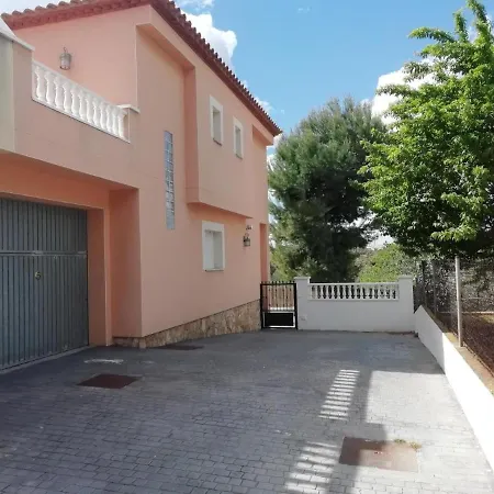 Claudia * Les Tres Cales